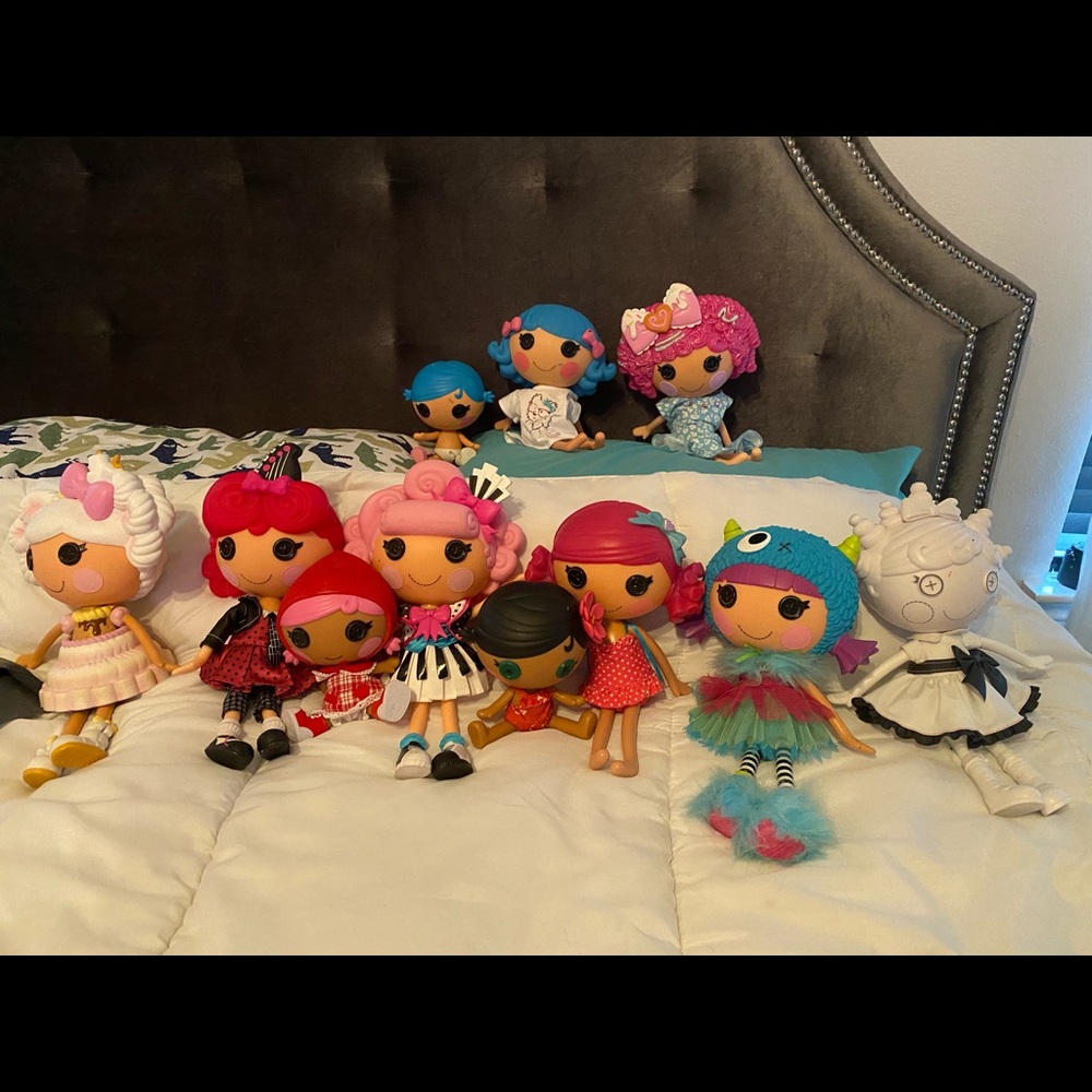 Lalaloopsy dolls lot